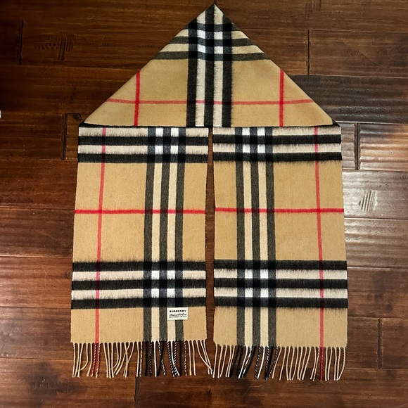 BURBERRY 80% Cashmere 20% Silk Giant Check Scarf - Picture 3 of 5